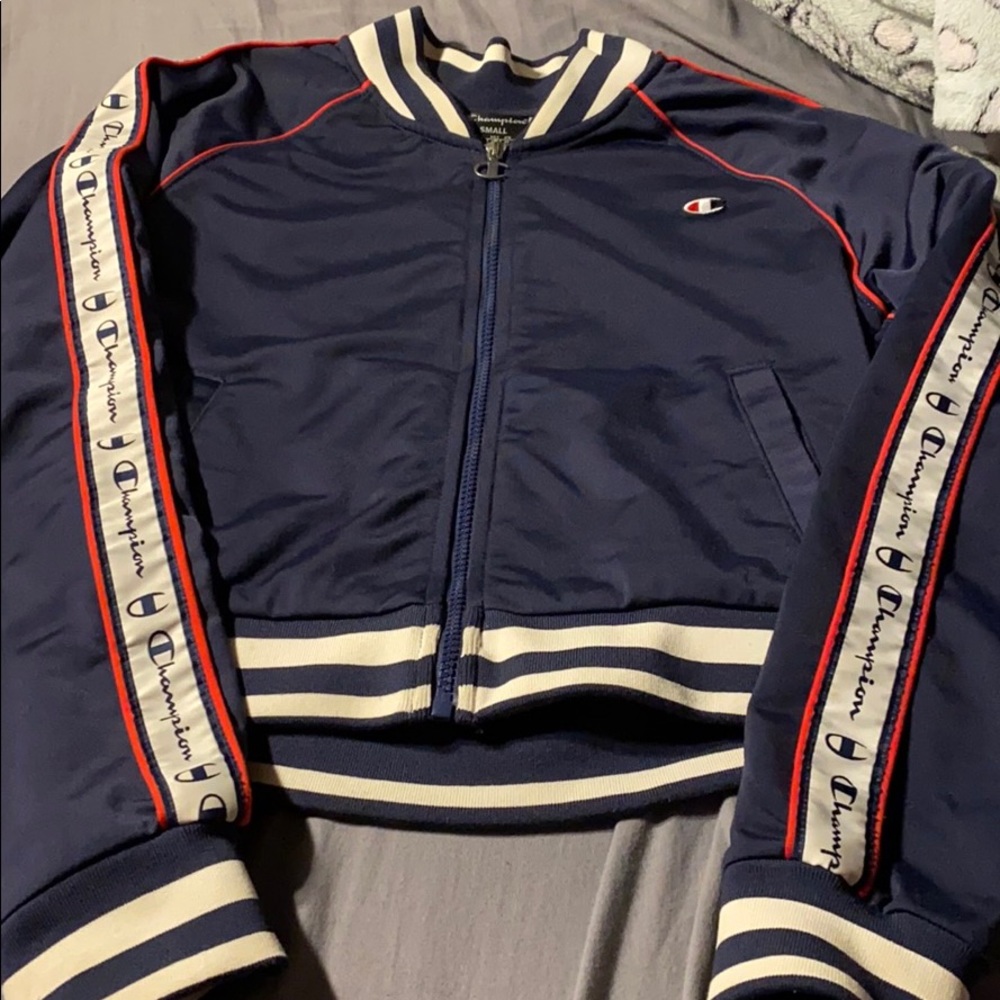 Champion Crew Neck Sweater Size Small